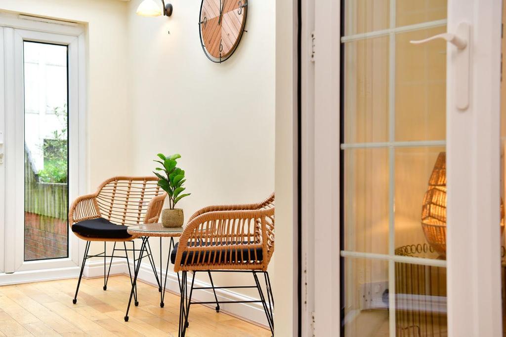 Just Stay Wales - Castle Square Cottage, Mumbles Bagian luar foto